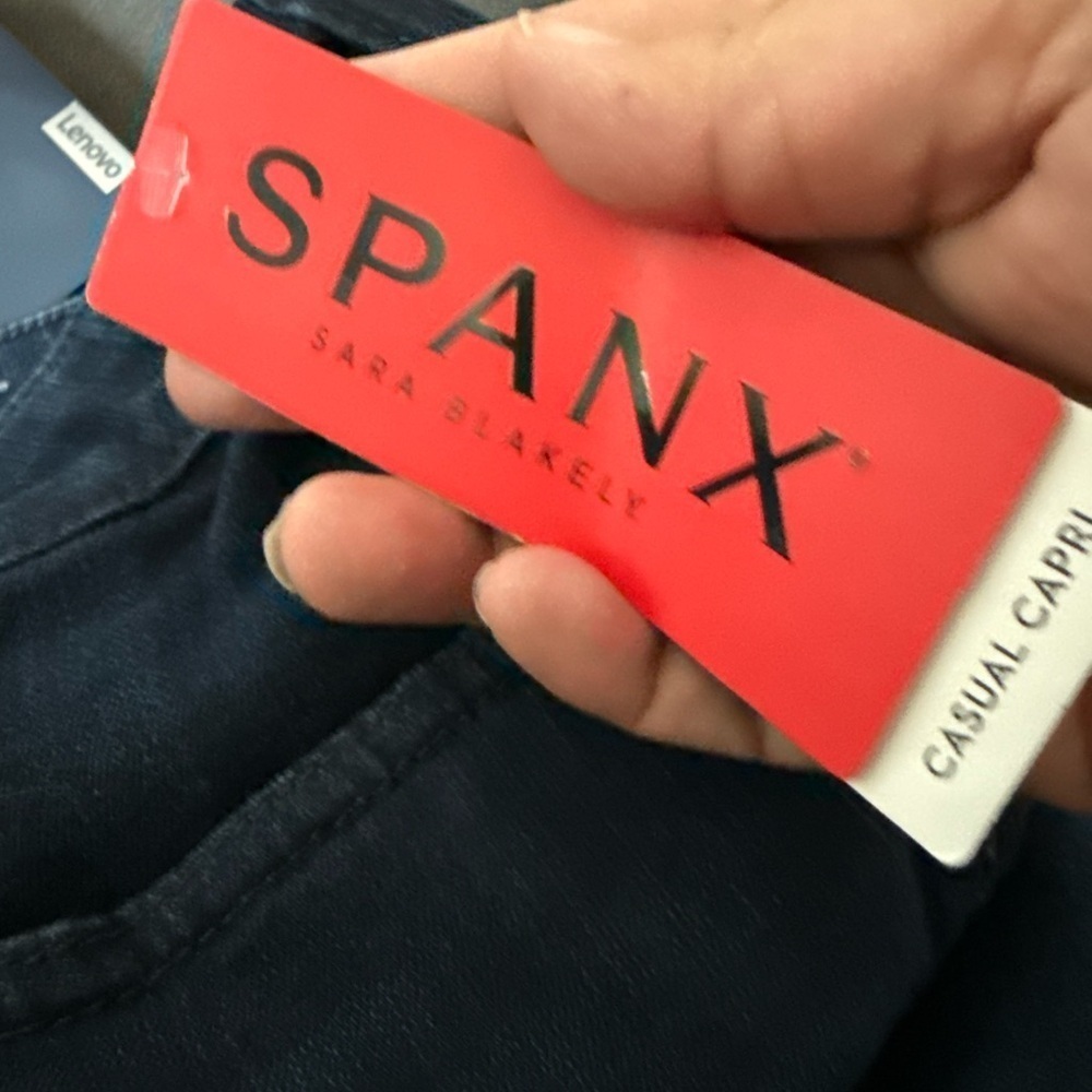 Spanx Women's Dark Blue Slim X Casual Capri Size 30 - Picture 3 of 8